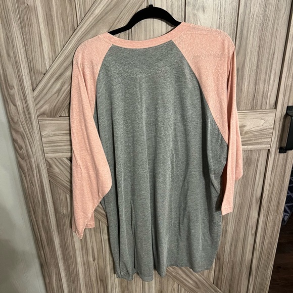 NEW w/o tags jersey style shirt - GREAT FOR VALENTINES DAY!! - Picture 4 of 4